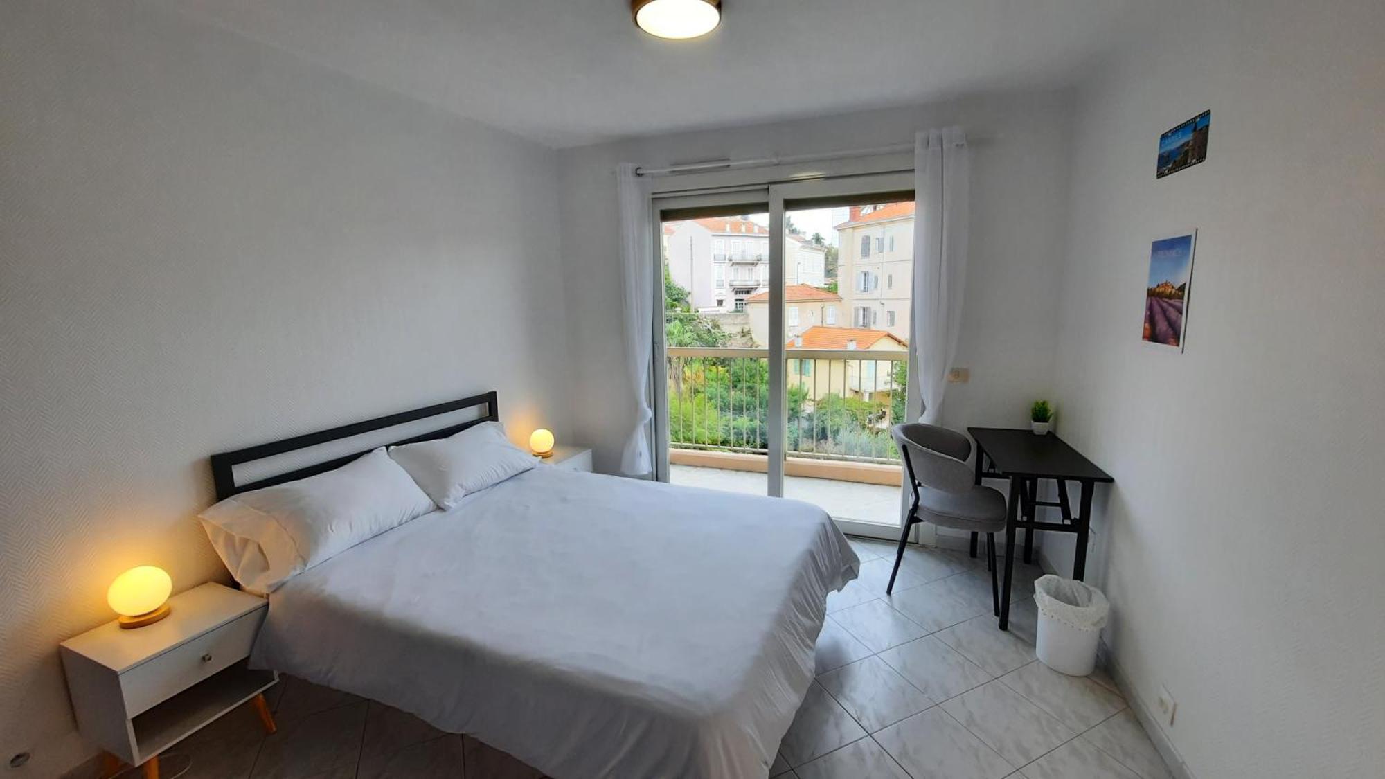 Sunny Mercury - Room In Apartment Cannes Exteriér fotografie